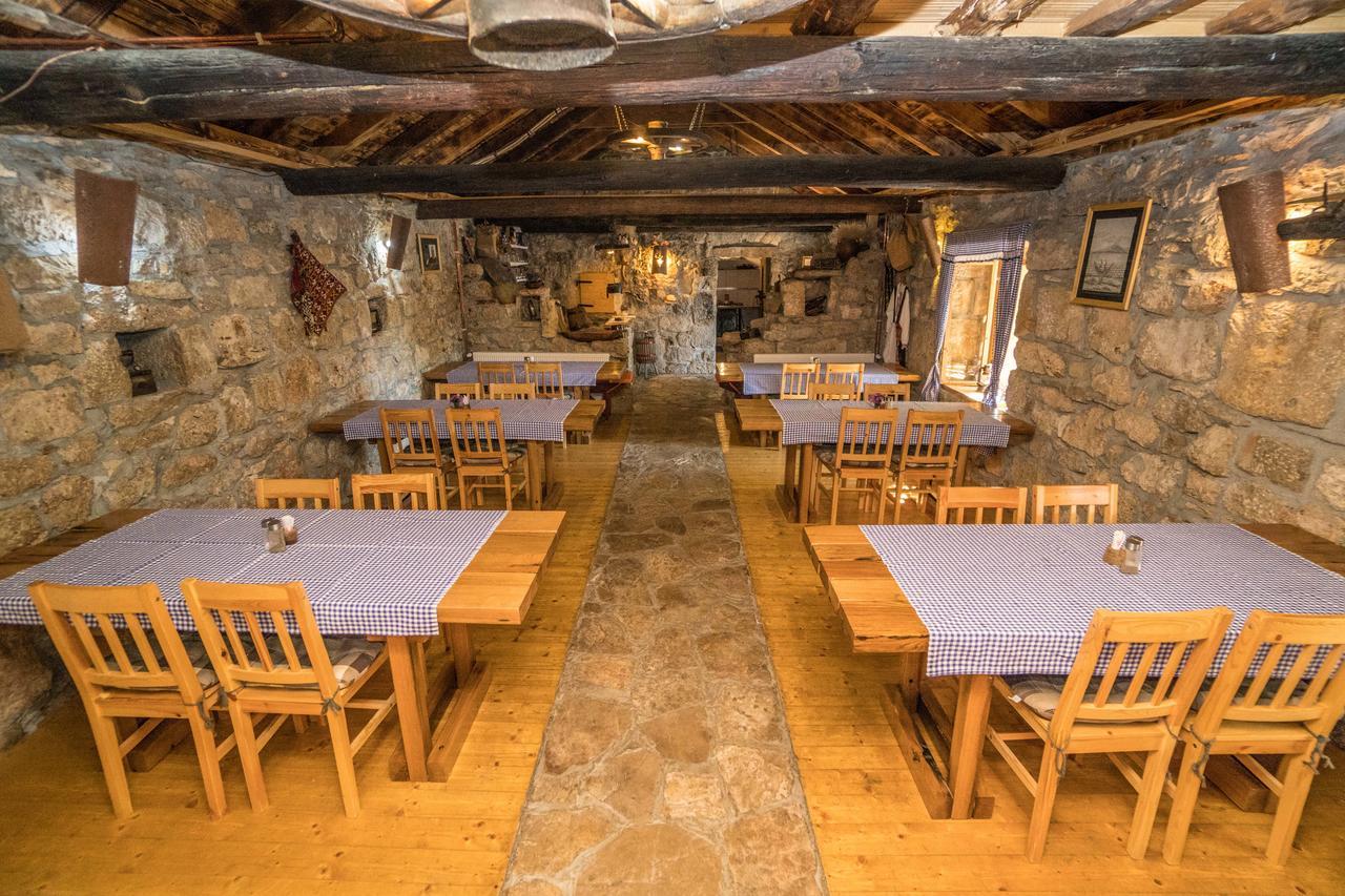 Agroturizam Duvancic - Konoba Dida Marka Drniš Buitenkant foto